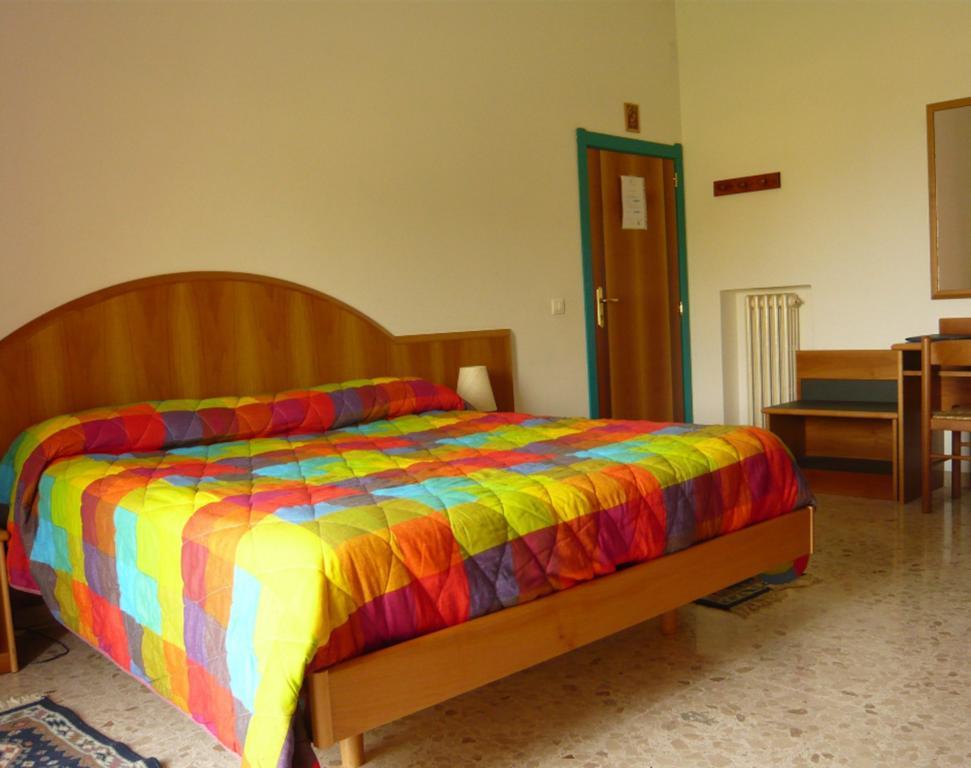 B&B Il Colle Serra San Quirico Экстерьер фото